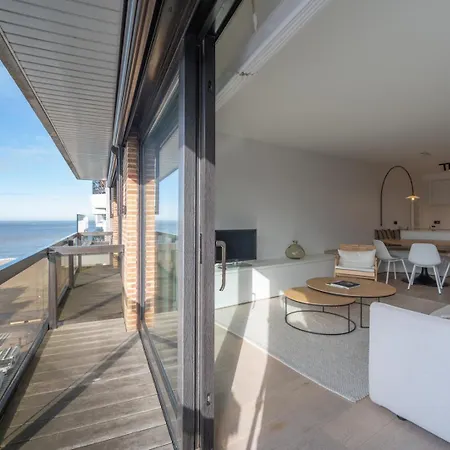 Stunning Sea View For 4 With Parking * Knokke-Heist